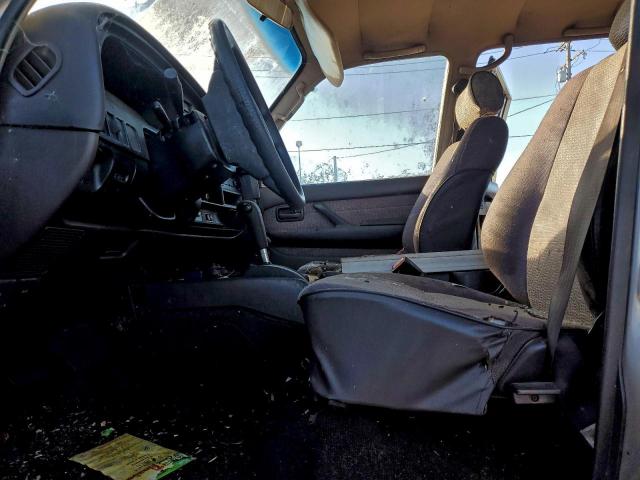 Toyota Land Cruis Fj80 Image 7