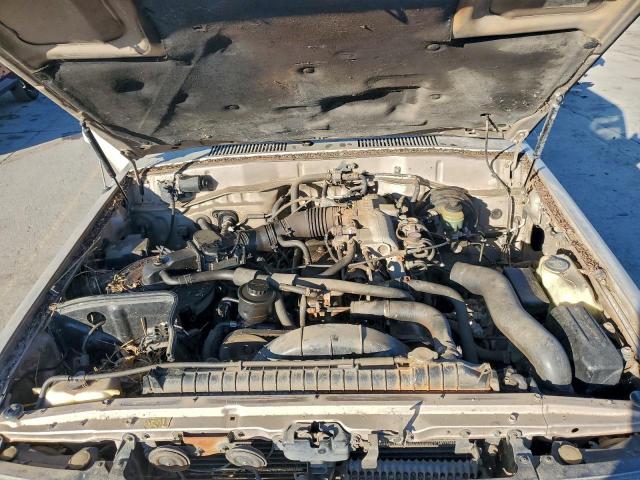 Toyota Land Cruis Fj80 Image 6