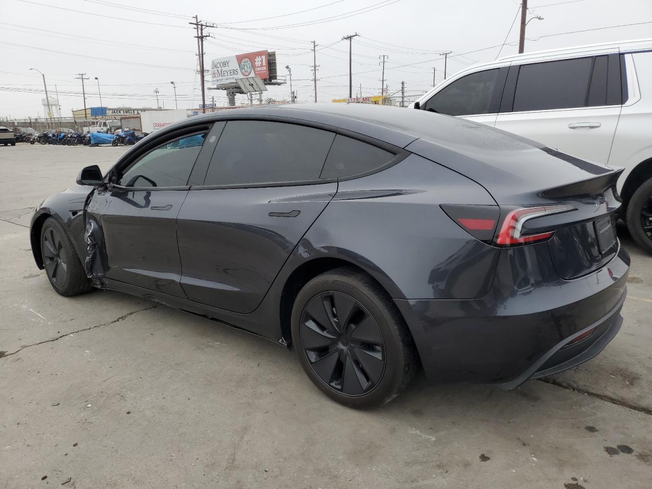 Tesla Model 3 Image 5