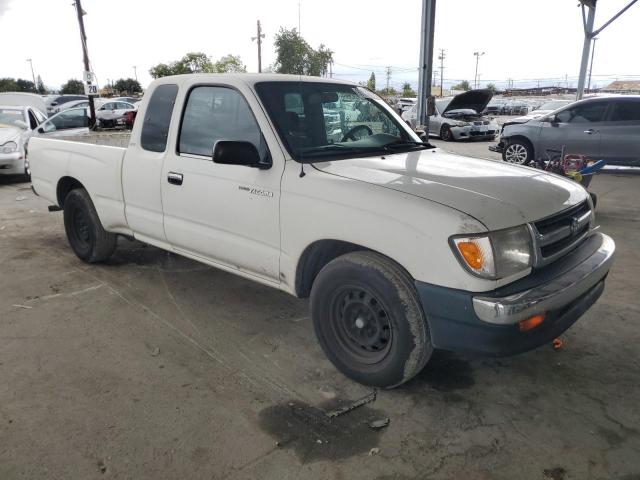 Toyota Tacoma Xtracab Image 4