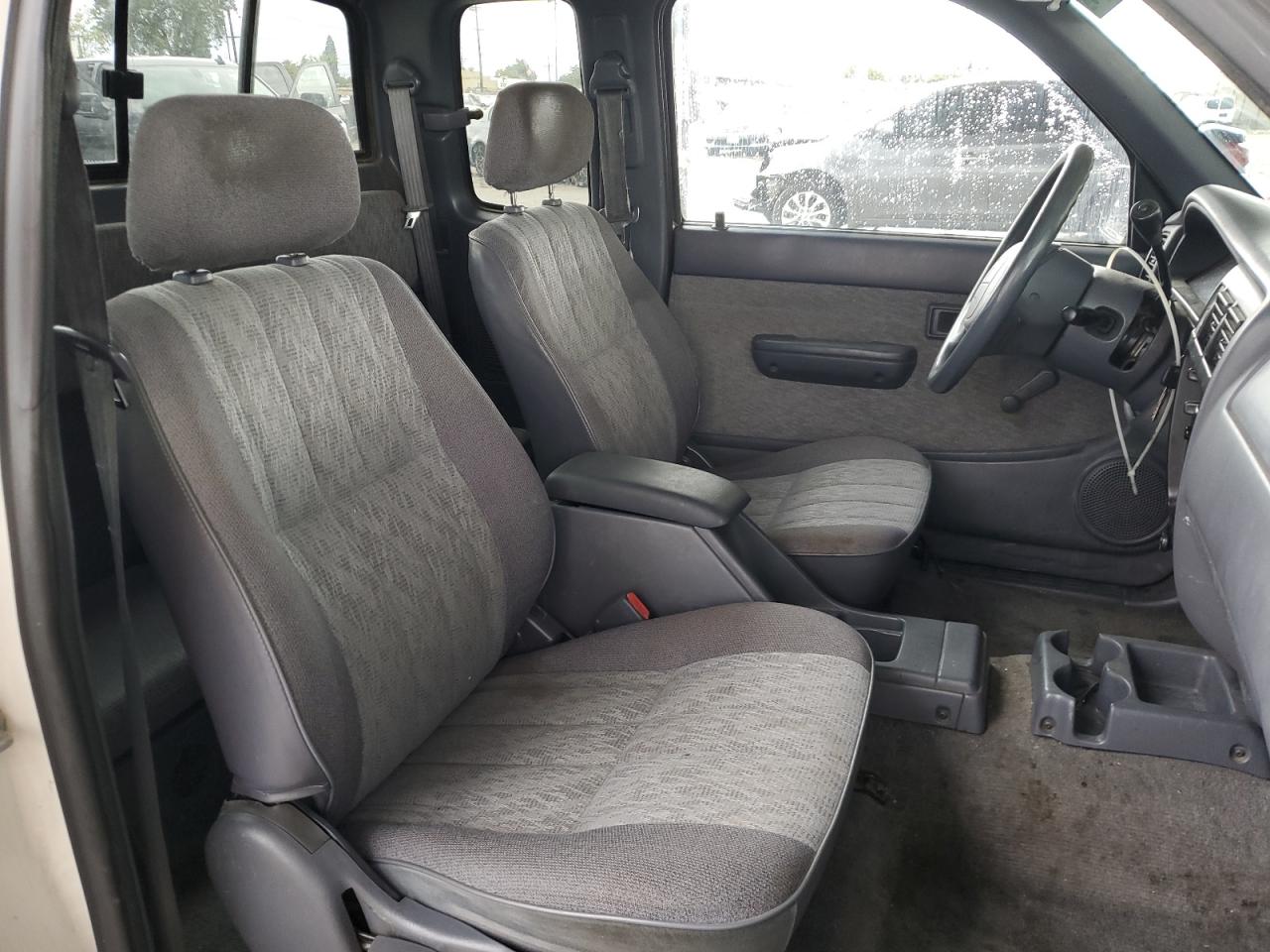 Toyota Tacoma Xtracab Image 12