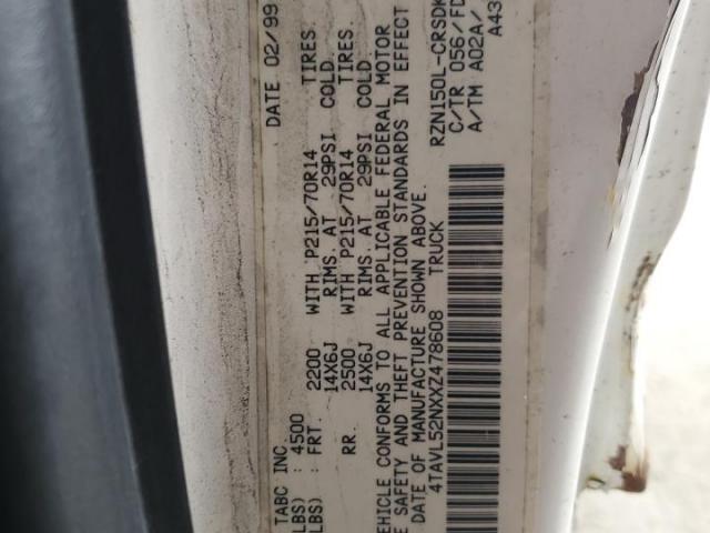 Toyota Tacoma Xtracab Image 9