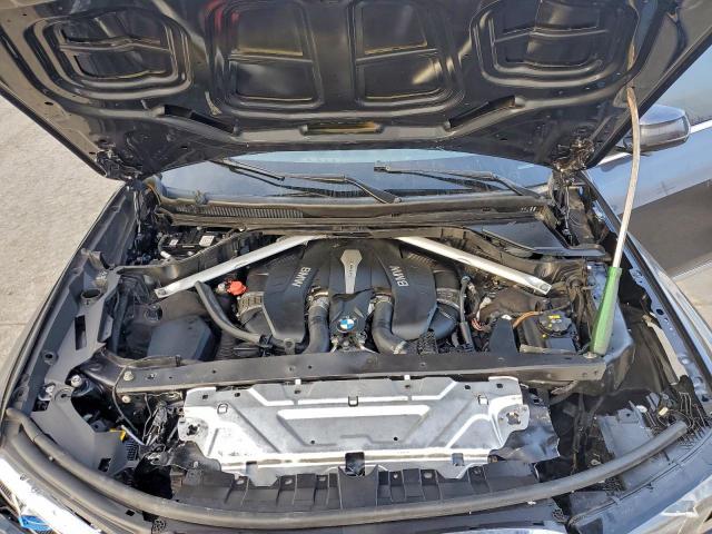 BMW X Series Xdrive50i Image 2