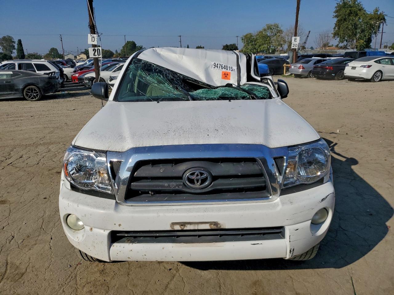 Toyota Tacoma Prerunner Access Cab Image 8