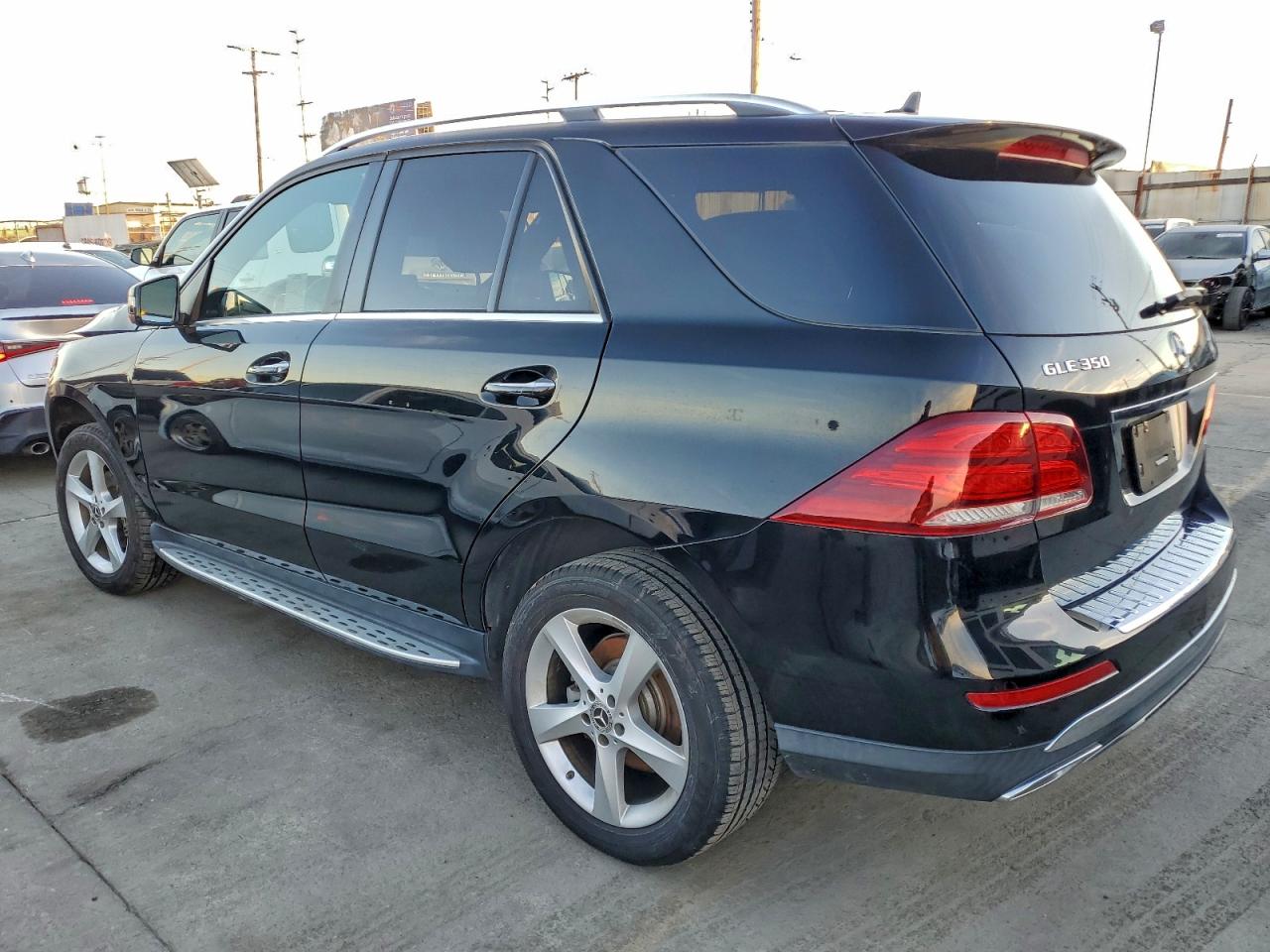 Mercedes-Benz GLE 350 Image 9