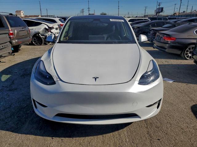 Tesla Model Y Image 7