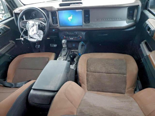 Ford Bronco Base Image 12