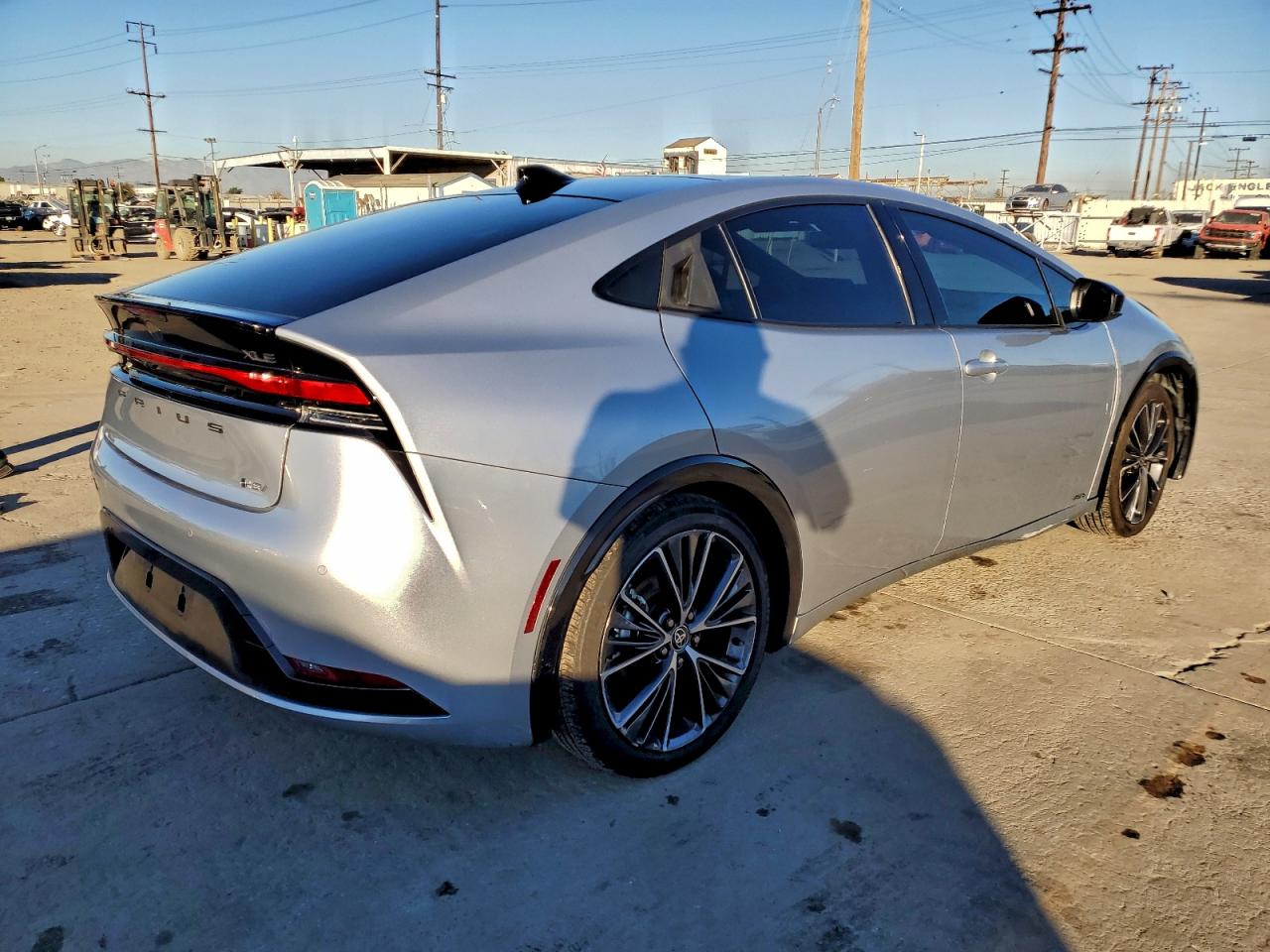 Toyota Prius Le Image 6