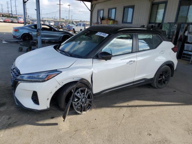  Salvage Nissan Kicks