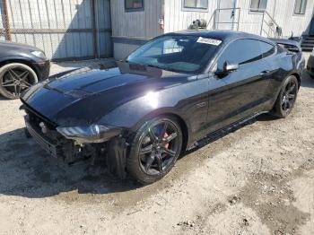 Salvage Ford Mustang
