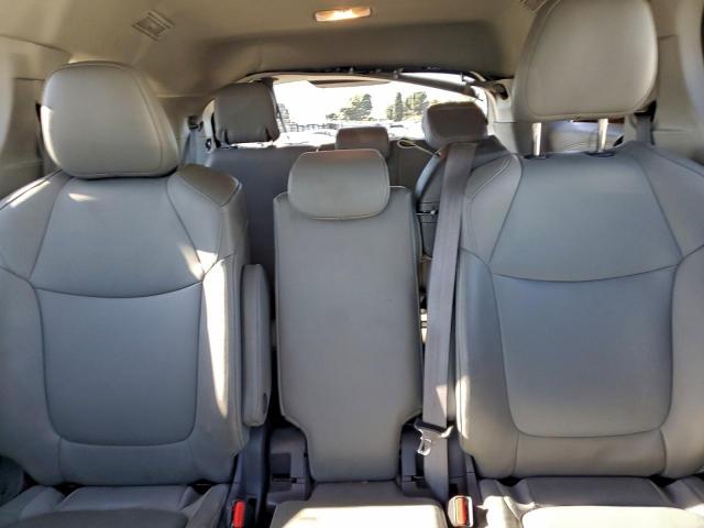 Toyota Sienna Xle Image 12