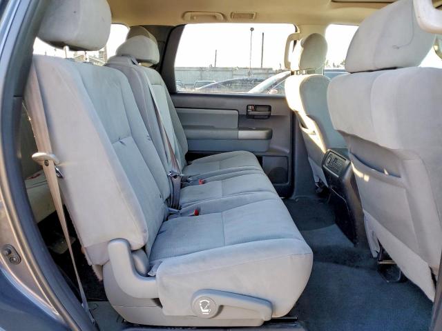Toyota Sequoia Sr5 Image 6