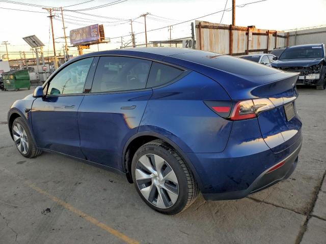 Tesla Model Y Image 8