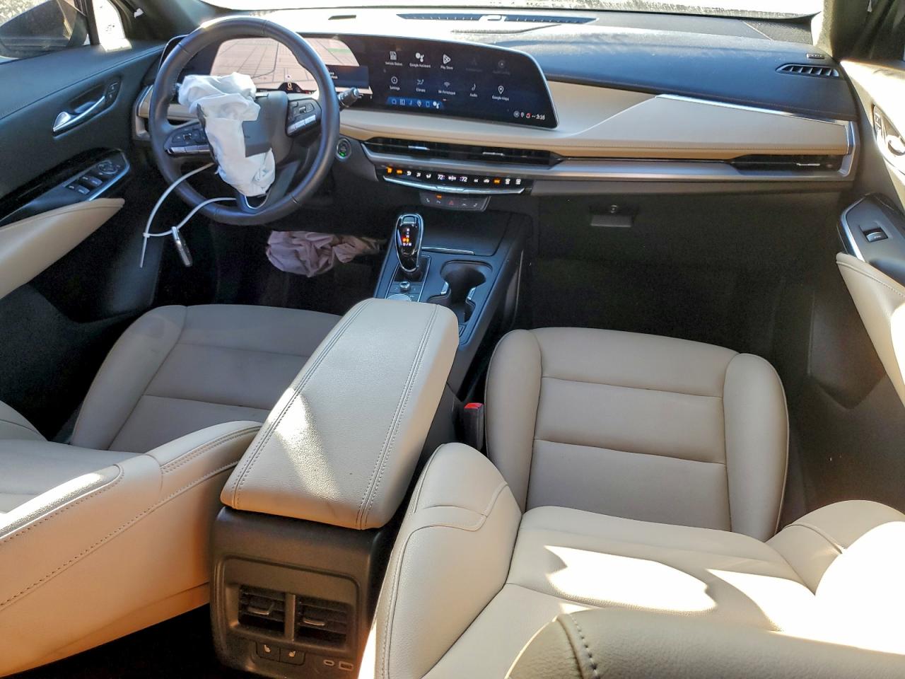 Cadillac XT4 Luxury Image 12