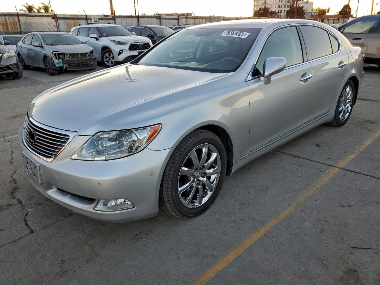 Lexus LS 460 Image 1