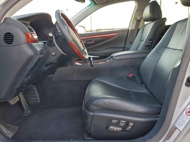 Lexus LS 460 Image 4