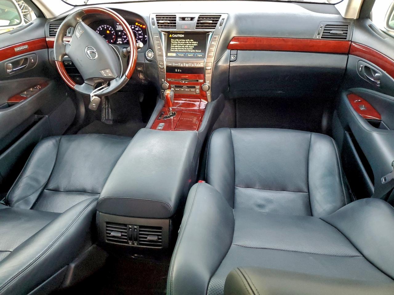 Lexus LS 460 Image 7