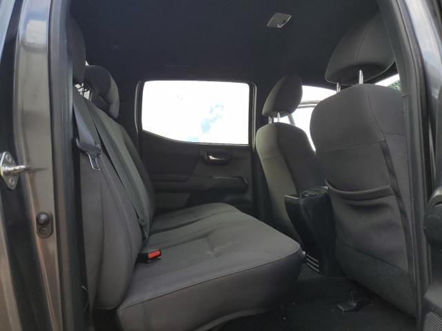 Toyota Tacoma Double Cab Image 8