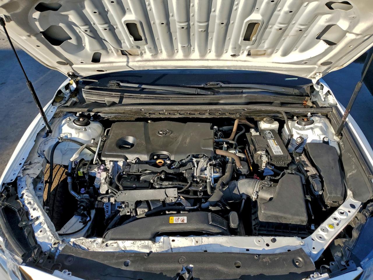 Toyota Camry Se Image 9