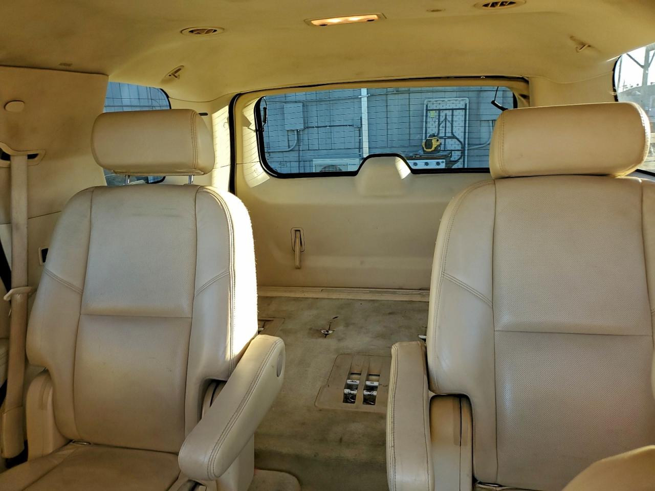 Cadillac Escalade Luxury Image 7