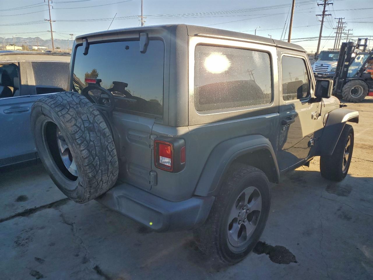 Jeep Wrangler Sport Image 2