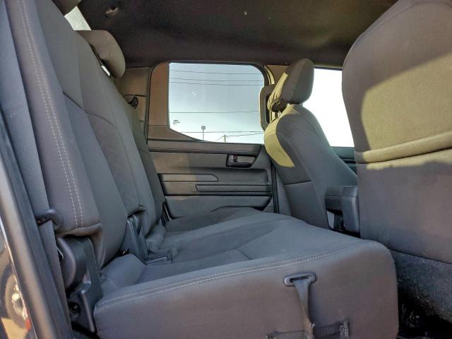 Toyota Tacoma Double Cab Image 12