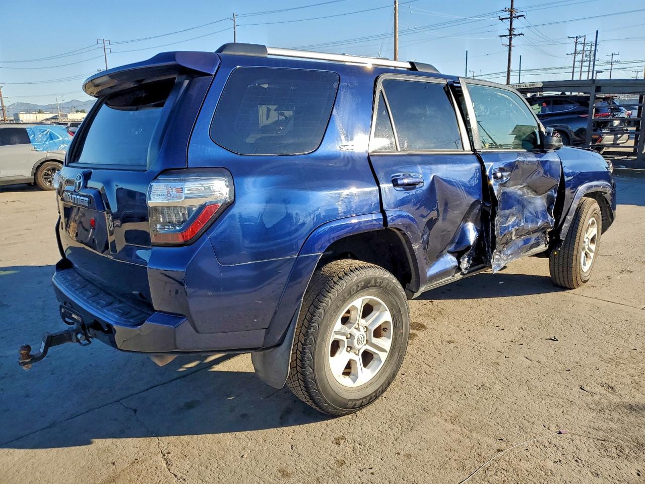 Toyota 4Runner Sr5 Image 3
