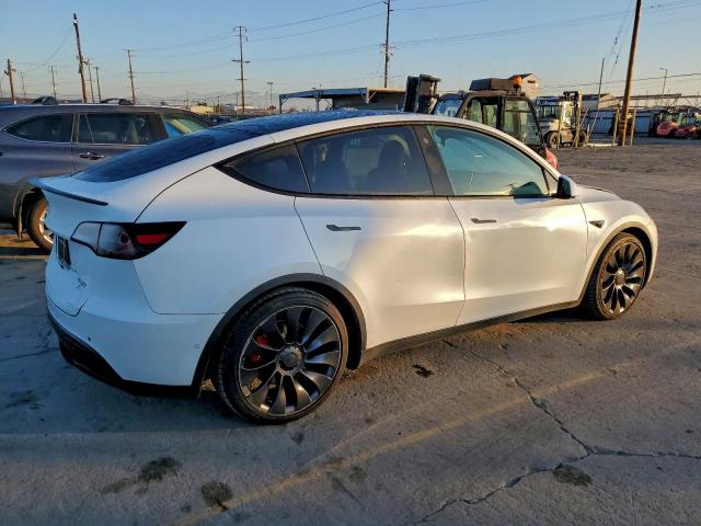 Tesla Model Y Image 2