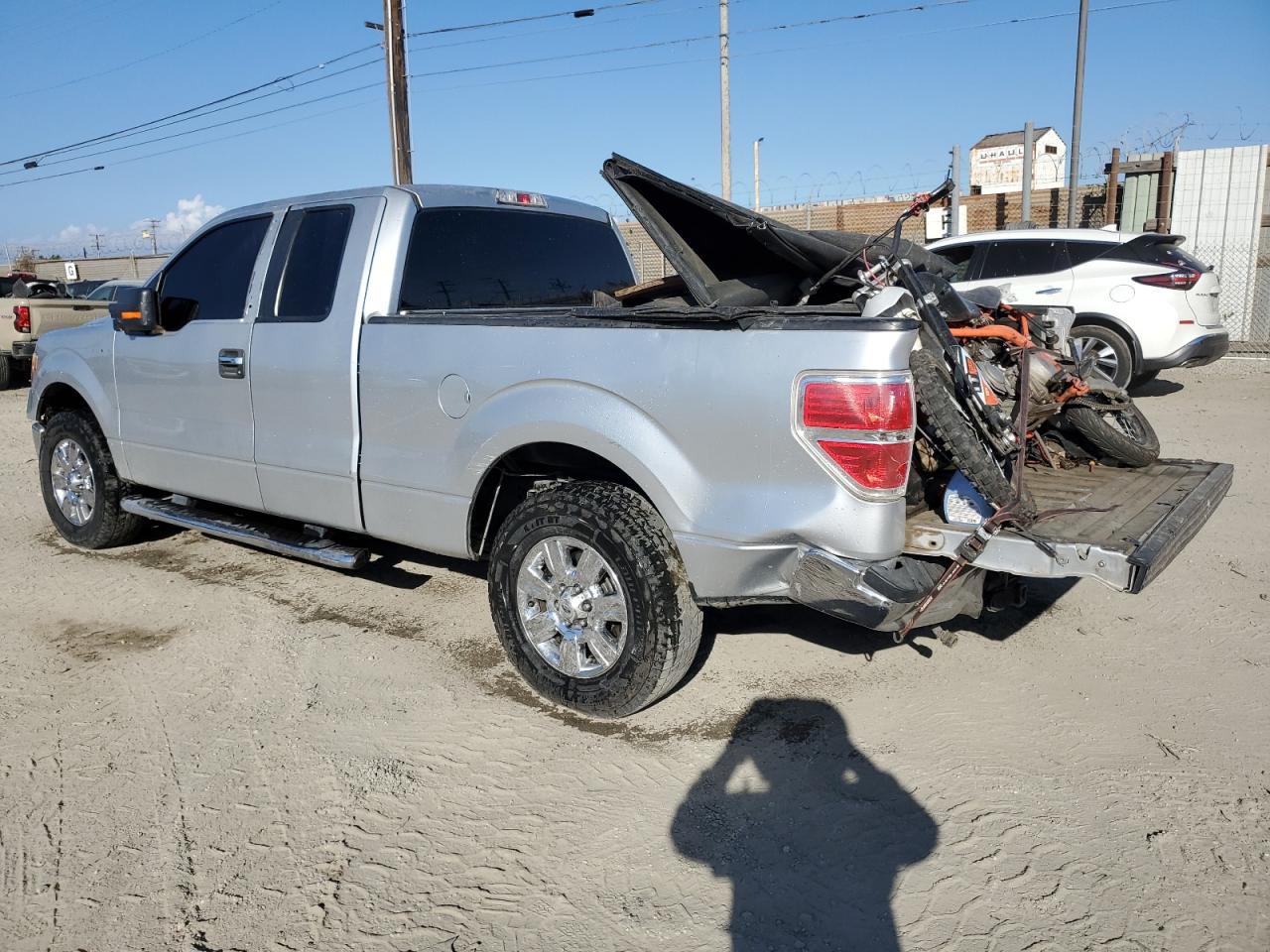 Ford F-150 Super Cab Image 3