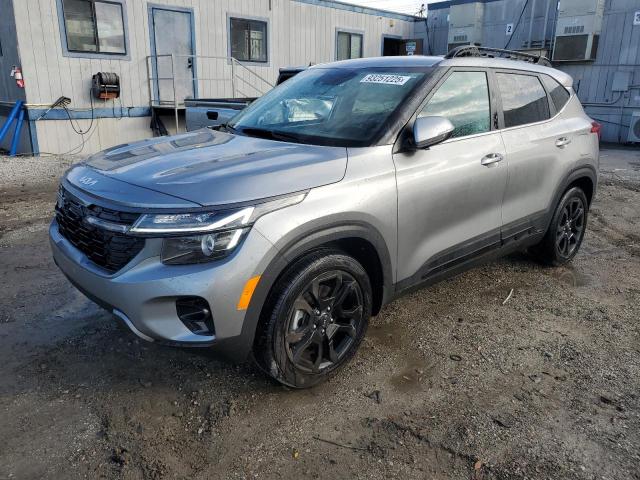  Salvage Kia Seltos