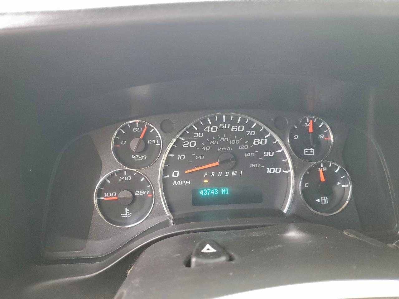 Chevrolet Express Image 12