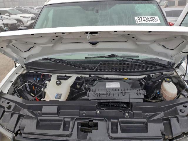 Chevrolet Express Image 10