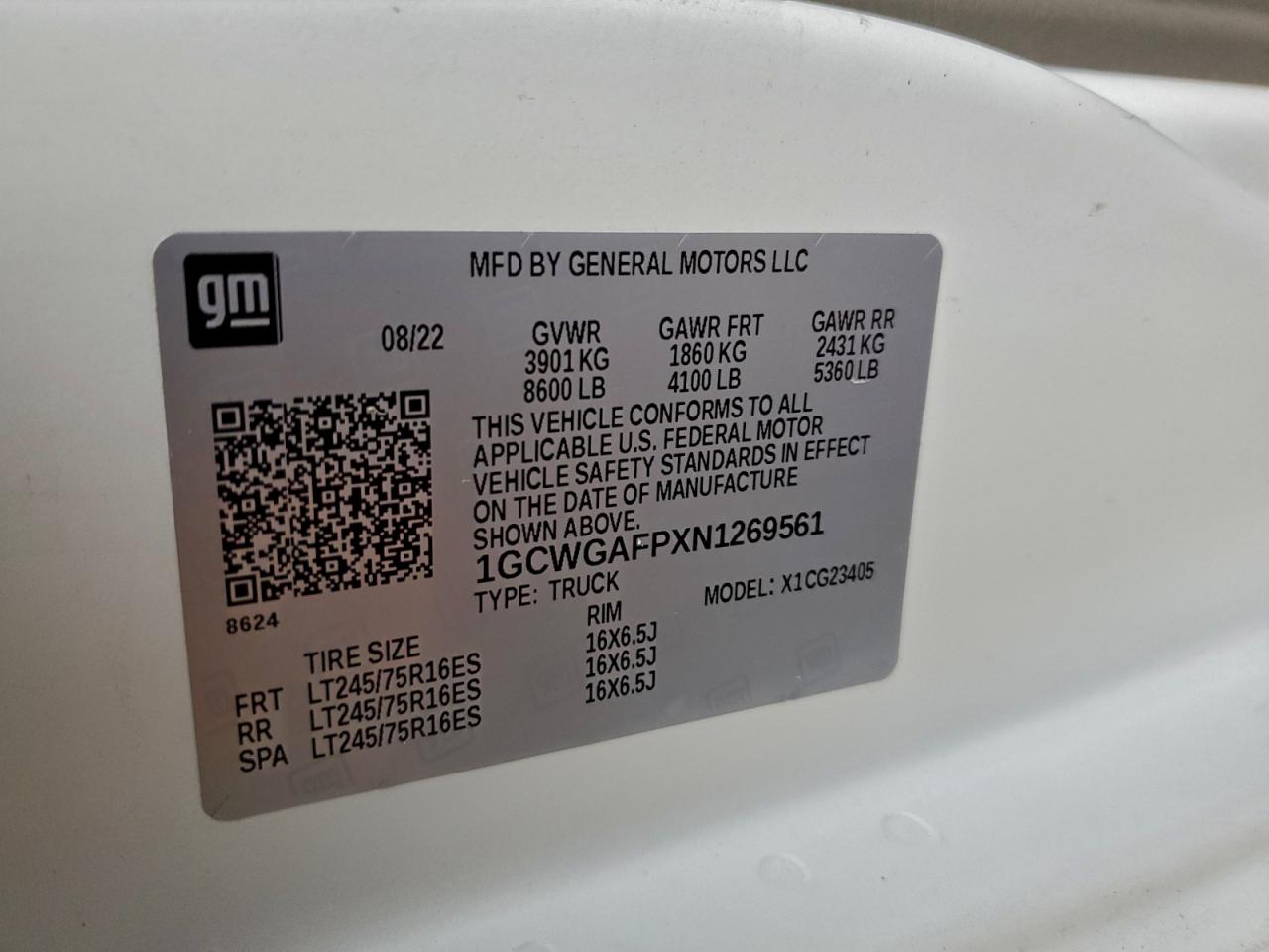 Chevrolet Express Image 2