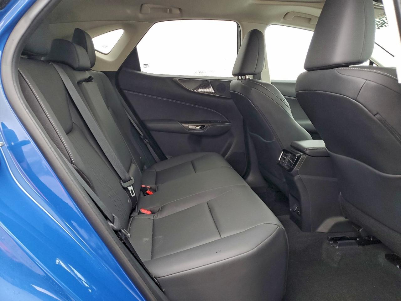 Lexus NX 250 Base Image 11