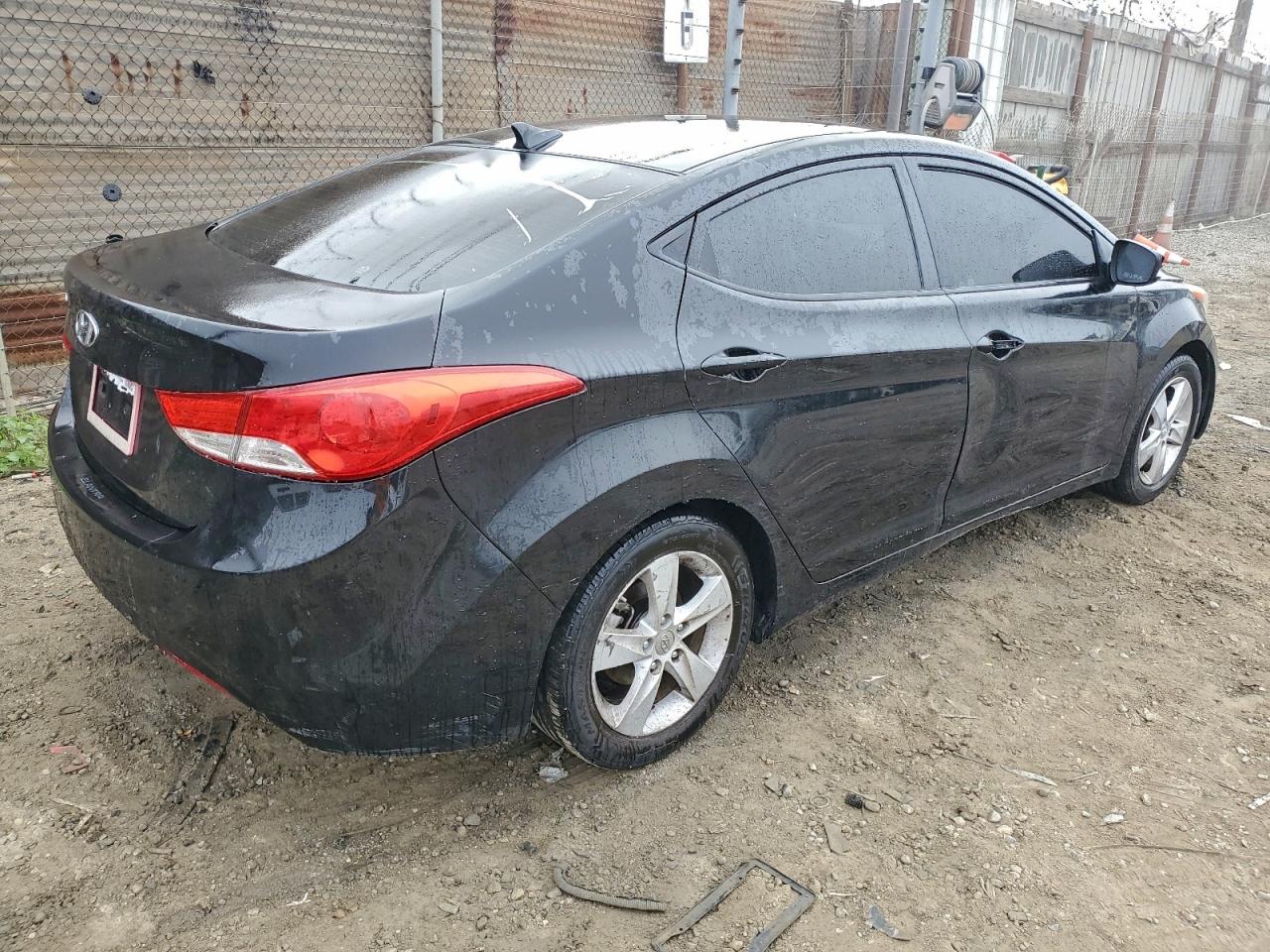 Hyundai ELANTRA Gls Image 6