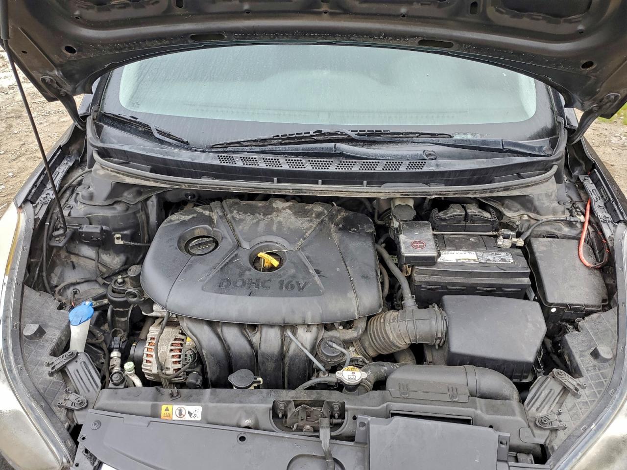 Hyundai ELANTRA Gls Image 4