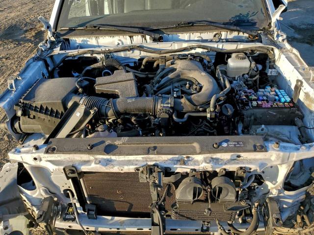 Toyota Tacoma Double Cab Image 11