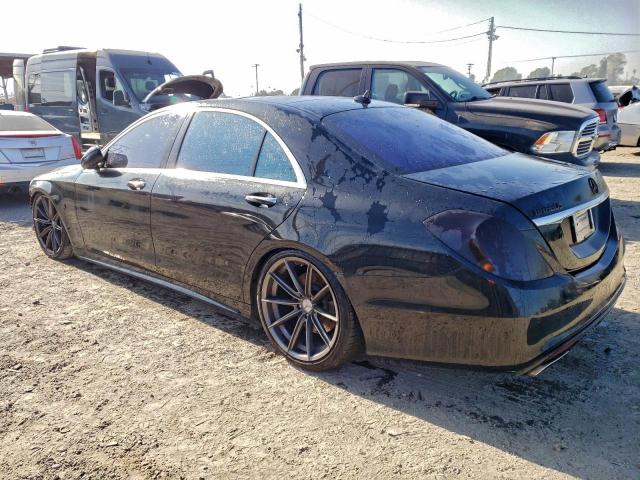 Mercedes-Benz S-Class 550 Image 3