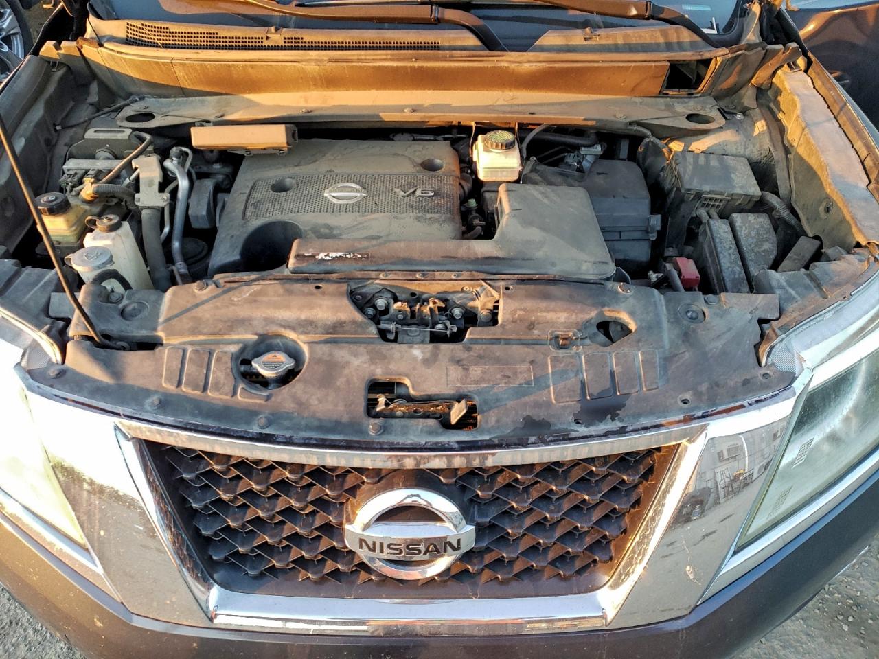Nissan Pathfinder S Image 13