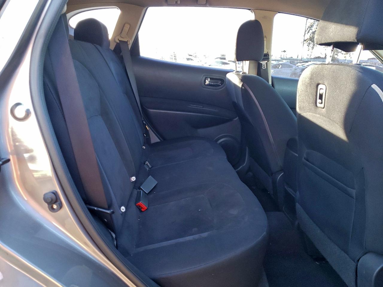 Nissan Rogue S Image 11