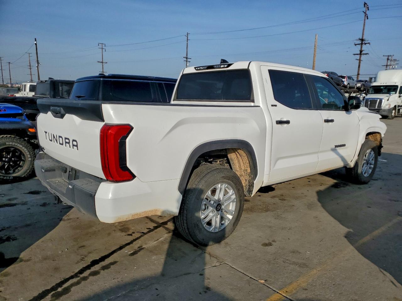 Toyota Tundra Crewmax Sr Image 12