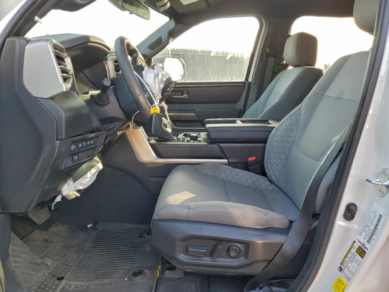 Toyota Tundra Crewmax Sr Image 4