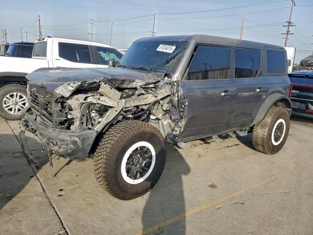  Salvage Ford Bronco