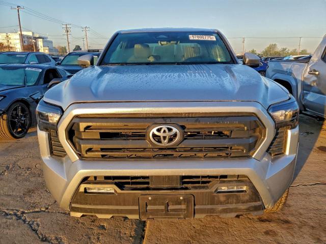 Toyota Tacoma Double Cab Image 9