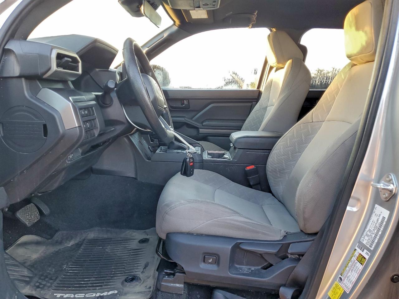 Toyota Tacoma Double Cab Image 4