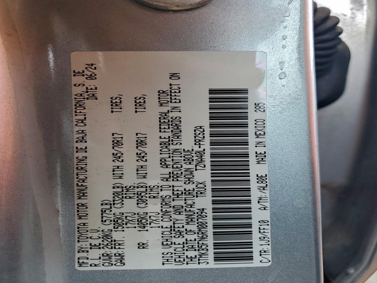 Toyota Tacoma Double Cab Image 12