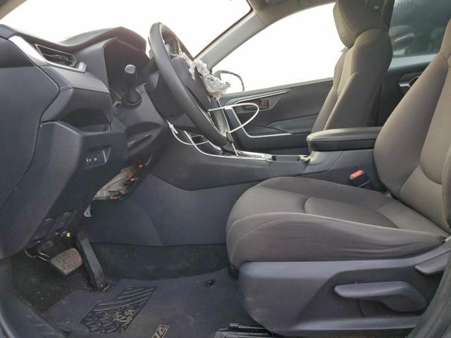 Toyota RAV4 Le Image 8