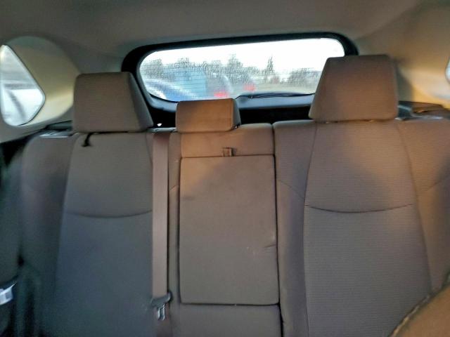 Toyota RAV4 Le Image 13