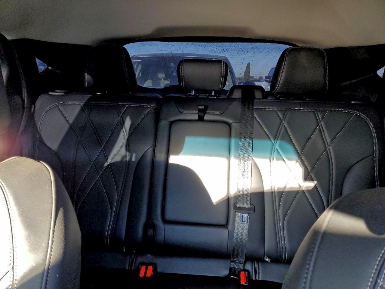 Ford Mustang Select Image 7