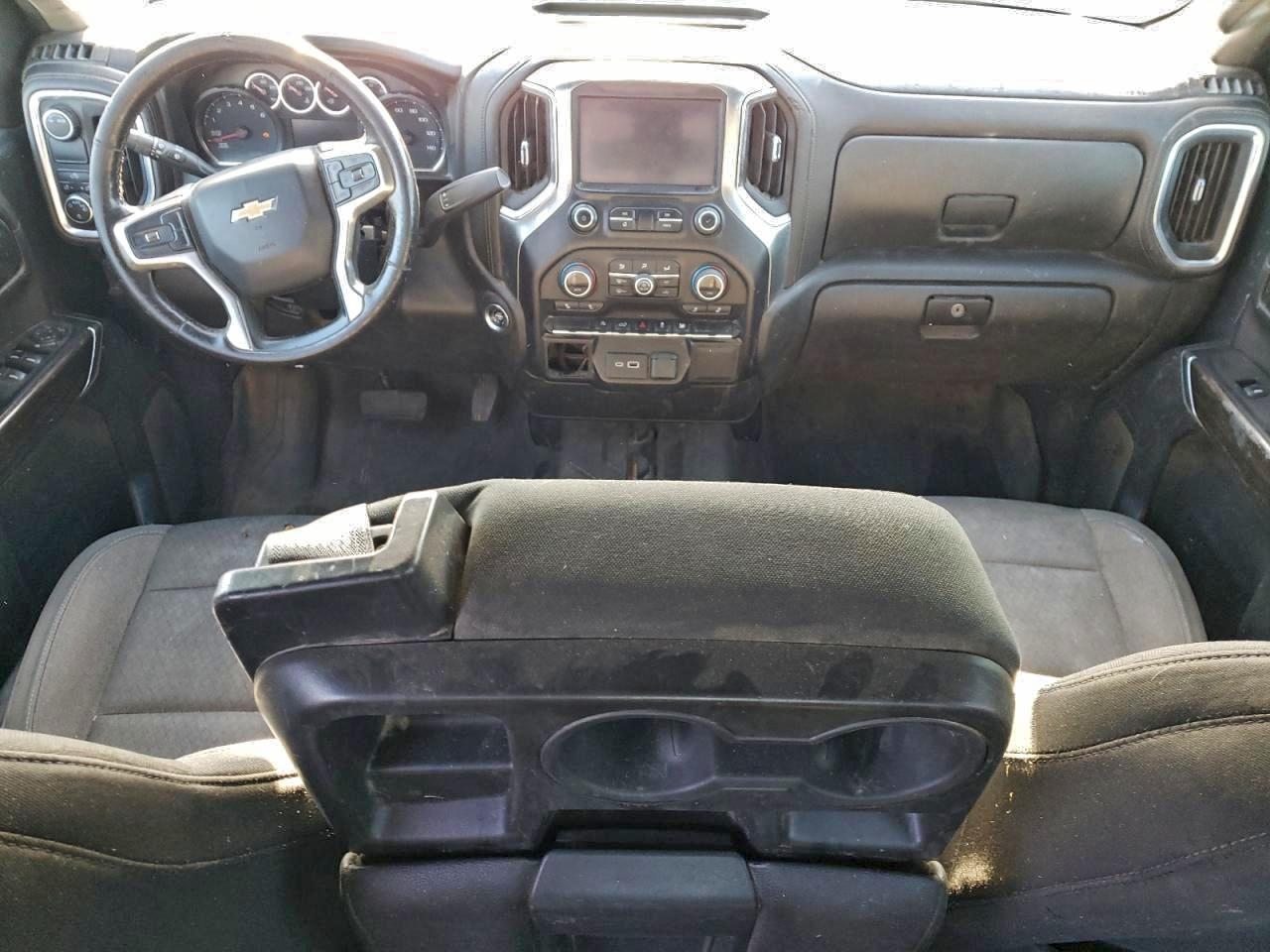 Chevrolet Silverado C1500 Lt Image 11